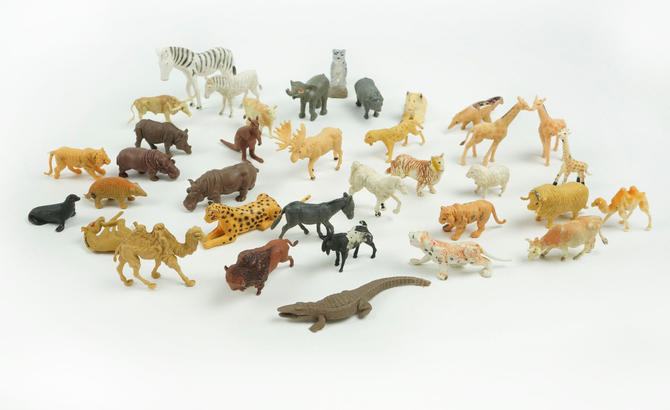 Set Of Vintage Plastic Miniature Animals From The 1950s