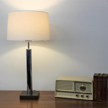 Mid Century Modern vintage Walter Von Nessen style table lamp chrome and laminate 