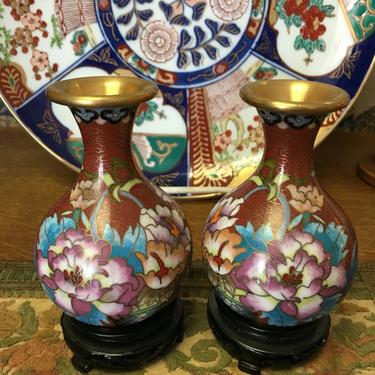 Pr Vintage Chinese Cloisonne Vases on Stands Floral 