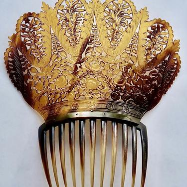 Large Victorian Pierced Roses Motif Horn Hair Comb, Antique Hair Comb, Bridal Comb, Mantilla Style Comb, Antique Headdress, Hair Decoration 