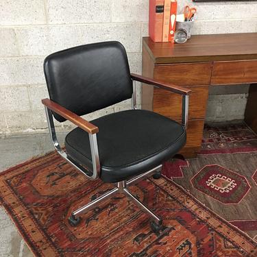 LOCAL PICKUP ONLY ————— Vintage Office Chair 
