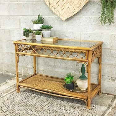 LOCAL PICKUP ONLY ------------- Vintage Rattan Table 