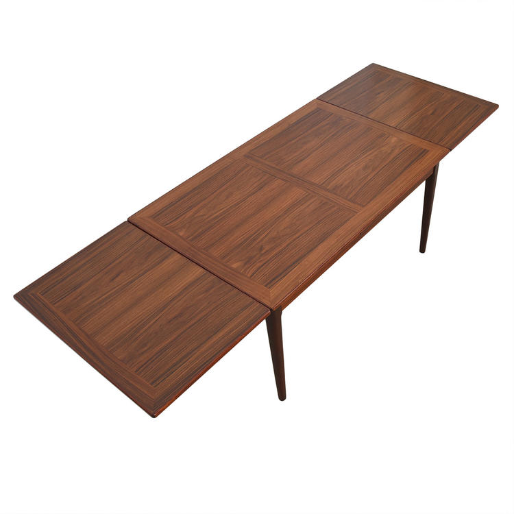 Skovby Danish Modern Rosewood Expanding Dining Table