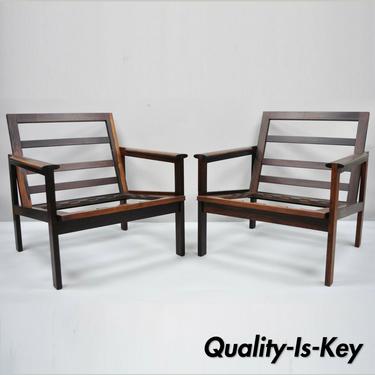 Pair of Rosewood Danish Modern Capella Lounge Club Arm Chairs by Illum Wikkelso