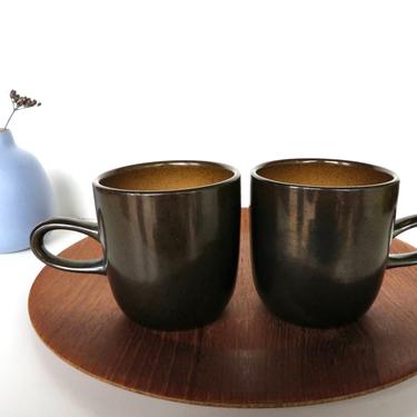 Set of 2 Heath Ceramics Studio Mugs in Brownstone, Edith Heath Coffee Cups, Modernist Ceramics From Saulsalito 