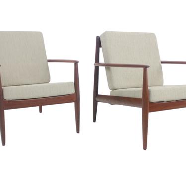 Pair of Classic Scandinavian Modern Lounge Chairs Designed by Grete Jalk
