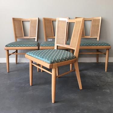 set of 4 vintage mid century modern blonde dining chairs.
