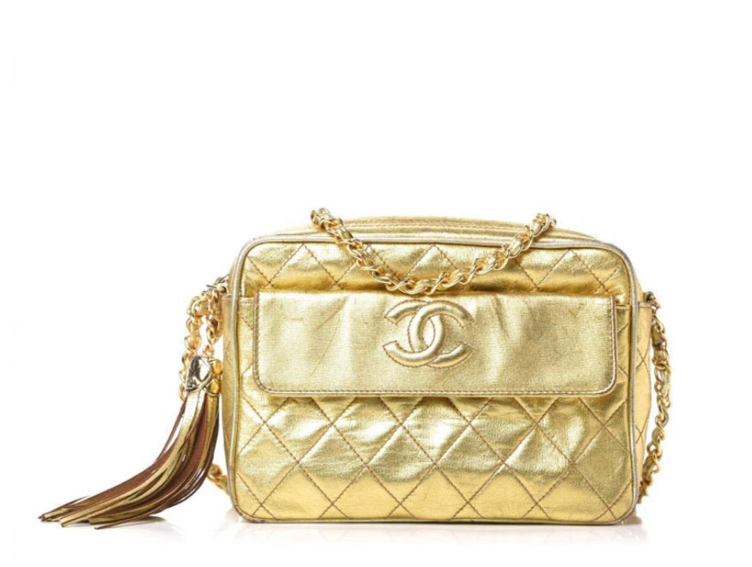 Vintage CHANEL CC Logo Gold Quilted Metalasse Leather Chain Camera