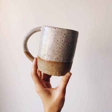 Tall Farmhouse Ceramic Mug in Speckled Oat 