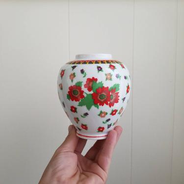 Vintage Floral Ceramic Vase / Small Accent Vase / Round Flower Vase / Small Decorative Pot with Bright Red Flowers / Bold Cheery Home Decor 