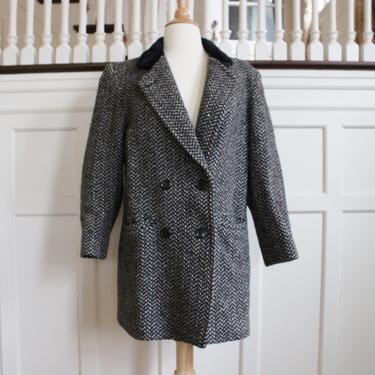 Vintage Black and White Herringbone Velvet Collar Double Breasted Fall Winter 100% Wool Coat Women's Size XS S - Made in Austria 