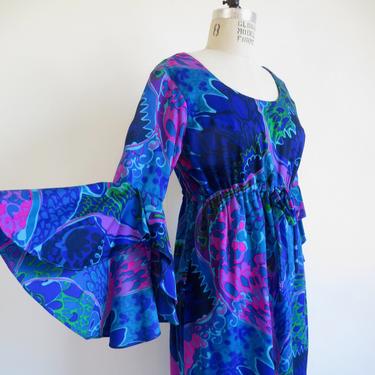 Vintage 1970&#39;s Hawaiian Long Maxi Dress Psychedelic Barkcloth Print Blue Purple Resort Luau Hippie Boho B J&#39;s Fashions Honolulu Medium 