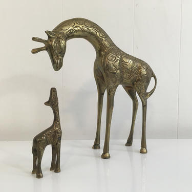 Vintage Brass Giraffe Figurines Set of Two (2) Leonard Mid-Century Hollywood Regency Home Dcor Paperweight Figure 1960s Family Mother Baby 