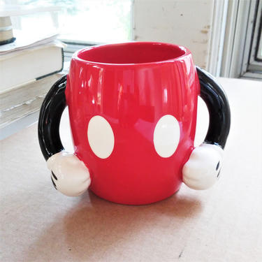 COLLECTIBLE Mickey Mouse Mug by GALLERIE// Disney Memorabilia 
