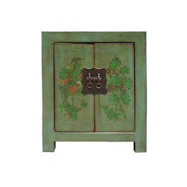 Distressed Grass Green Lacquer Graphic Side End Table Nightstand cs5726S