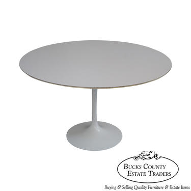 Knoll 48&amp;quot; Round Tulip Pedestal Dining Table by Saarinen 