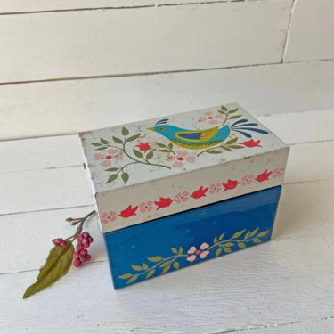 Vintage Ohio Art Vintage Bird Tin Recipe Box // Retro Kitchen Recipe Box // Floral, Bird Tin Box, Storage Box // Perfect Gift 