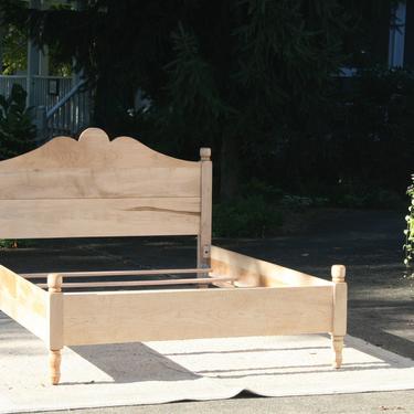 ZCustom RC NcRnV06 Queen, Cherry Bed w/turned posts, Headboard similar to CbRnP3,  tall turned foot posts, natural color 