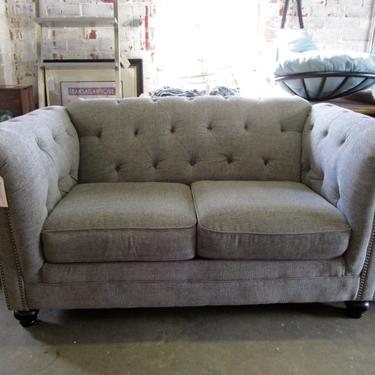 CHESTERFIELD LOVESEAT IN GREY UPHOLSTERY WITH NAIL HEAD TRIM