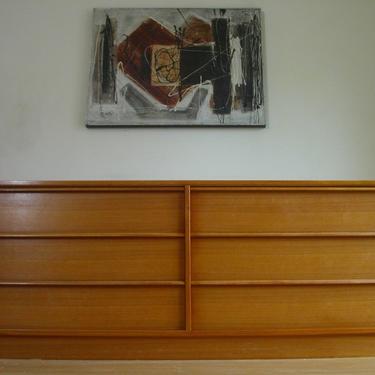 Danish Modern Teak 6 Drawer Bedroom Dresser By Jesper / Credenza Storage Chest