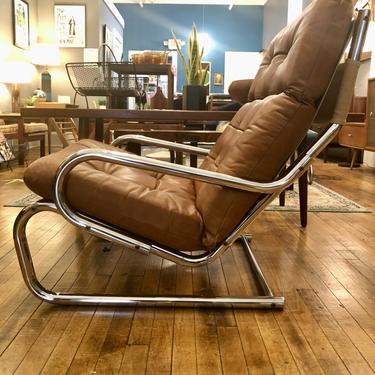 Vintage Scandinavian Leather &#038; Chrome Lounge Chair