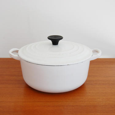 Vintage Le Creuset 2.5 Quart White Dutch Oven Medium Pot with Lid 