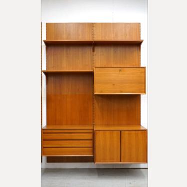Danish Teak Wall System, by Poul Cadovius - (320-021.2) 