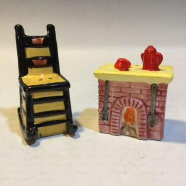 Fireplace And Rocking Chair Salt &amp; Pepper Shaker Set, Vintage Japan 5572  shaker set, collectible shaker set, fireplace shakers 