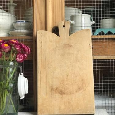 Beautiful vintage French farmhouse  chopping board, bread board-CB3 