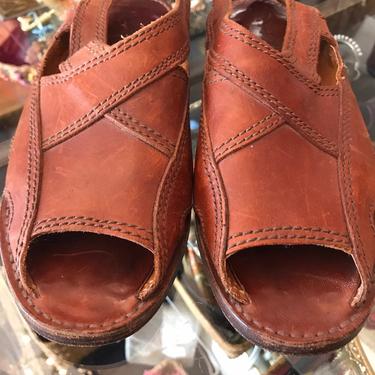 Stylish 80's 90's Leather sandals| huaraches style| Cole Haan Country Made in Brazil| size 91/2 M 