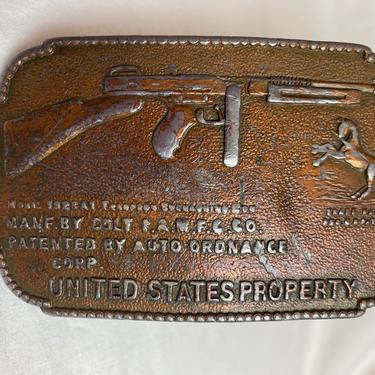 Vintage 70’s belt & buckle~ novelty cult rifle gun belt~ size XLG 37”-43” waist size~ chunky brassy rectangle buckle 