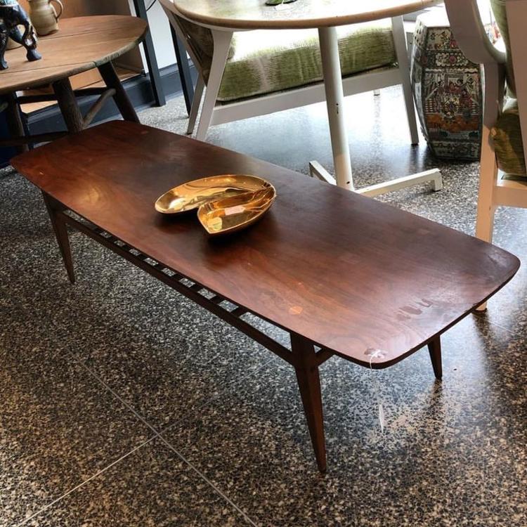                   Lane Midcentury Modern Coffee Table! $175