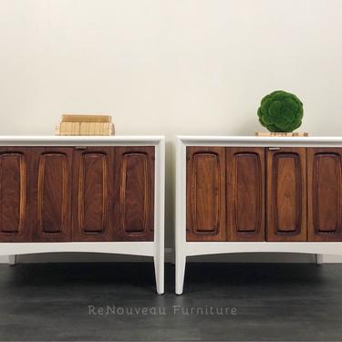 SOLD! Mid Century Modern Nightstands, Accent Tables, 1960s Broyhill Emphasis. 