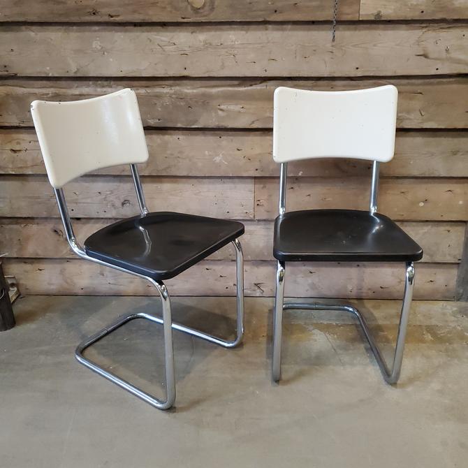 Set of 2 Vintage Howell Cantilevered Metal Chairs