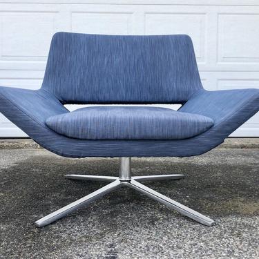 B&amp;B Italia “Metropolitan” Swivel Lounge Chair-Blue