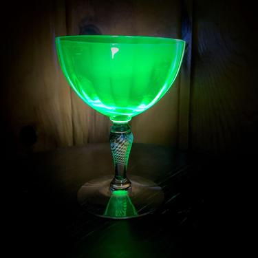 Vintage Fry Glass Uranium Optic Twisted Stem Low Sherbet Champagne Glass 