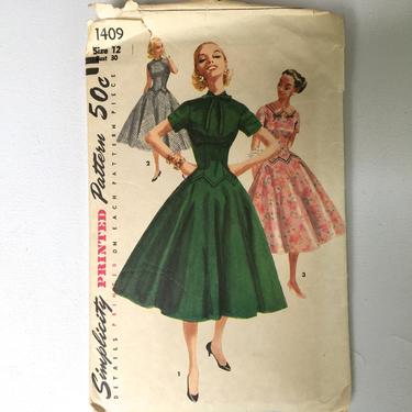 Vintage Simplicity 1409, Size 12 Bust 30, Sewing Pattern, 50's Summer Dress, Long Line Bodice With Flared Skirt 