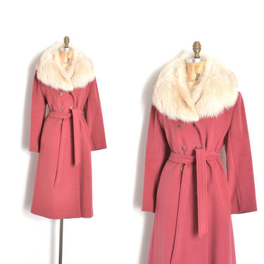 Vintage 1960s Coat / 60s Belted Wool Coat with Fur Collar / Pink ( M L ) 