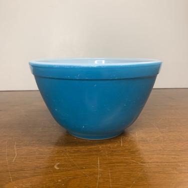 Vintage Pyrex Blue Round Mixing Bowl 401 