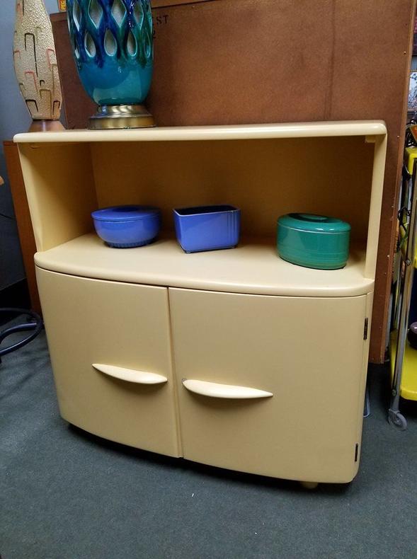 Mid-Century Heywood-wakefield small buffet paint a soft butter yellow