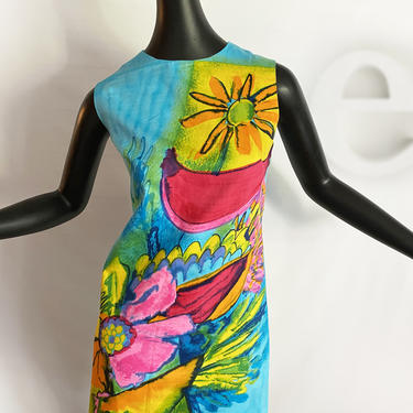 MOD Vintage 60s Shift Sheath Dress | Colorful Hawaiian Tiki Watercolor Bird Painting Print | Wearable Art | Sleeveless Summer Dress | Medium 
