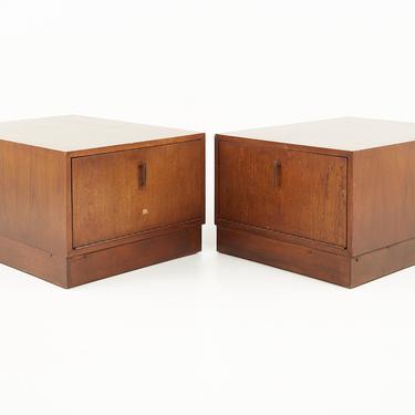 Adrian Pearsall For Craft Associates Mid Century Walnut Side Tables - Pair - mcm 