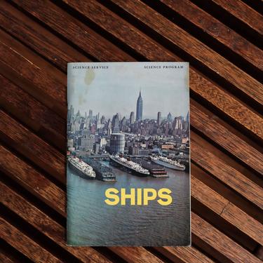 Science book - Ships 1971 