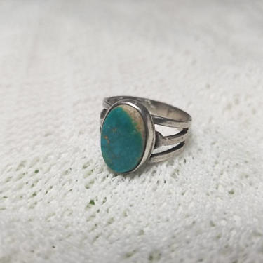 Vintage Native American Sterling Silver 925 and Turquoise Ring, Size 10 