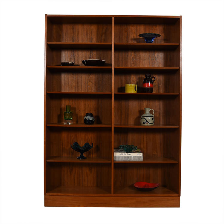Danish Modern Teak Bookcase w \/ Adjustable Shelves