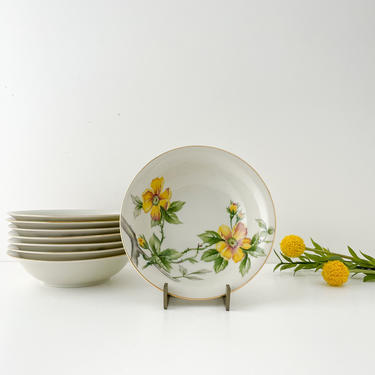 Set of 4 Small Fruit Dessert Bowls, Meito Norleans Sun Glory Dishware, Vintage China Dishes with Yellow Flowers 
