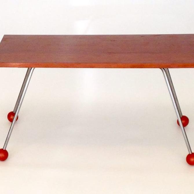 Coffee Table, the four steel legs of which are available at the Etsy store for $80.00.