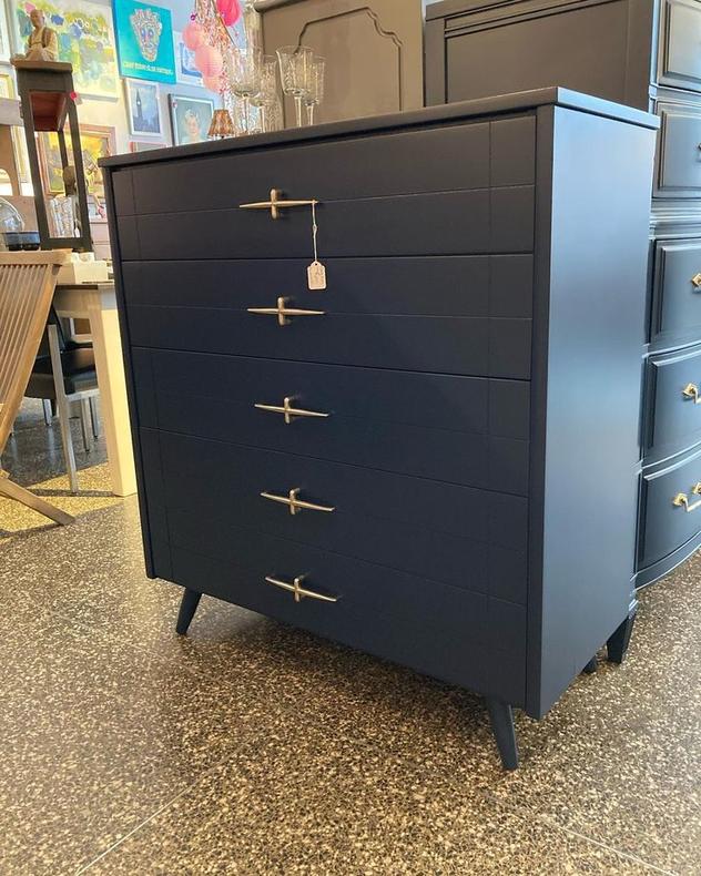 Navy painted mid century chest of drawers. 38.5” x 17” x 41.5”