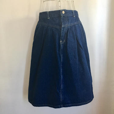 Vintage 80's PRAIRIE ROSE Denim Skirt // Hi waisted // No back pockets // Pleats // M 