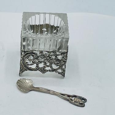 Lovely Silver Plate Square Ornate Crystal Glass Insert  Salt Cellar Silver Garland Floral Decoration-Metal spoon included- 1.5 